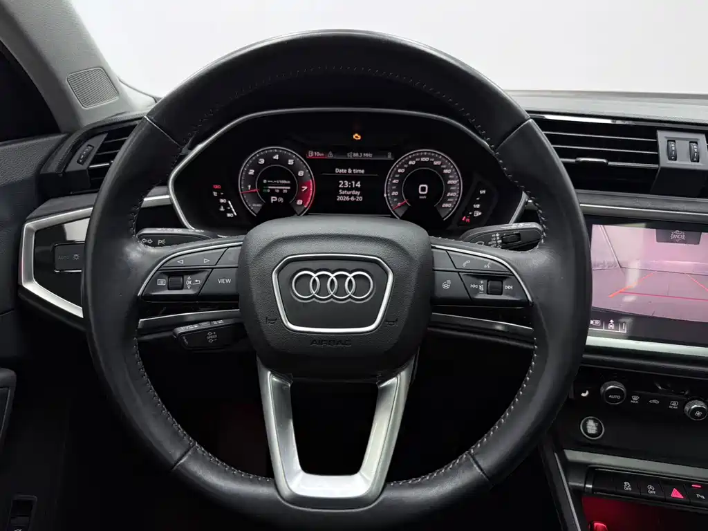 Audi Q3 2021
