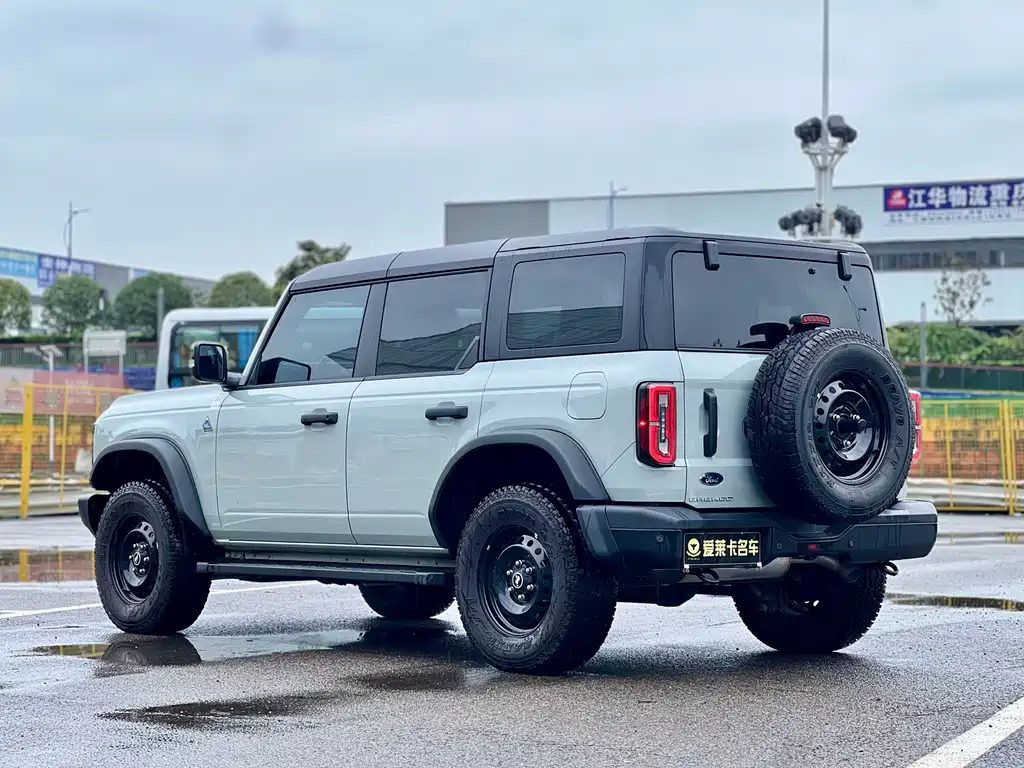 Ford Bronco 2025