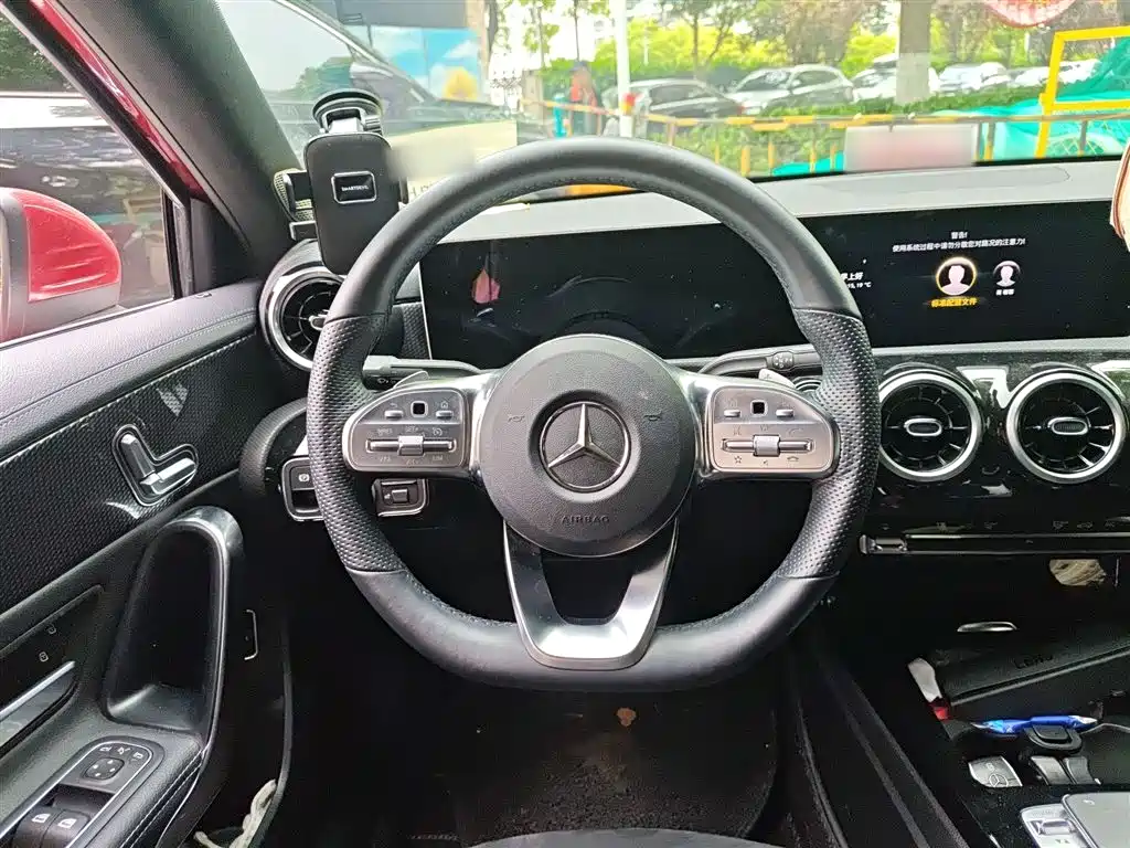 Mercedes-Benz A-Class 2019 — фото 3
