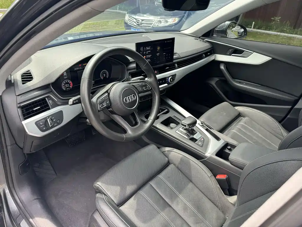 Audi A4L 2020 — фото 12