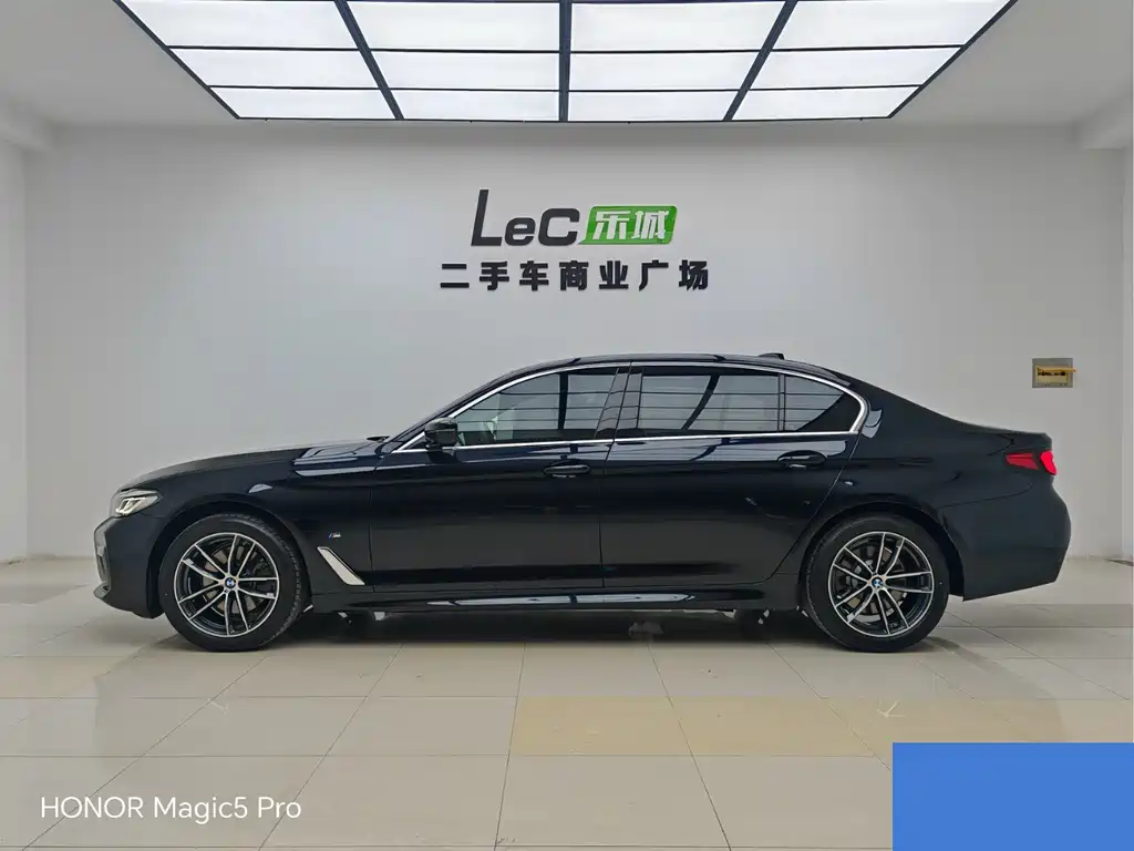 BMW 5 Series 2023