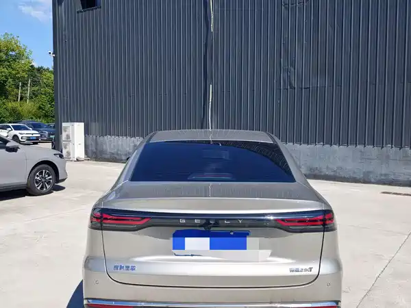 Geely Emgrand 2026