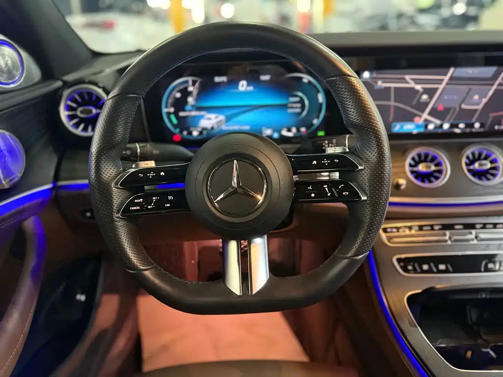 Mercedes-Benz E-Class 2022 — фото 7