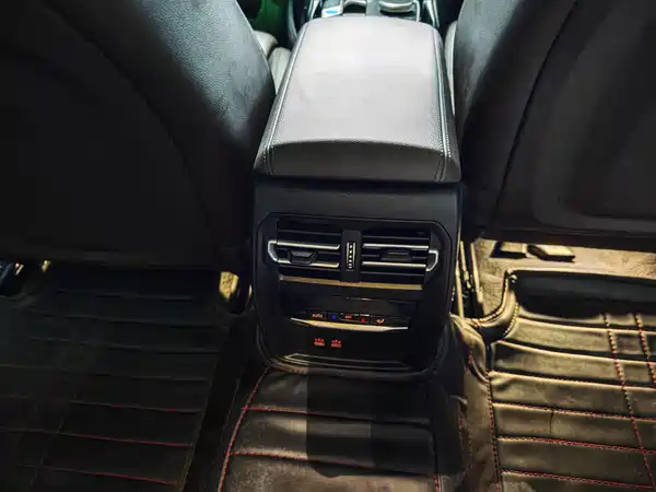 BMW i3 2023
