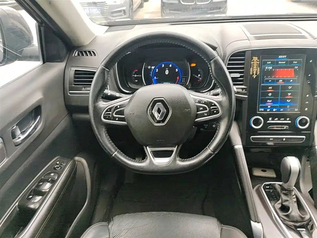 Renault Koleos 2017 — фото 11