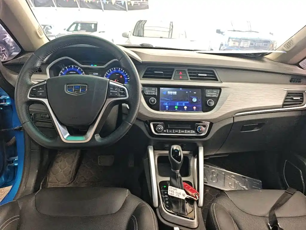Geely Vision X3 2018 — фото 10