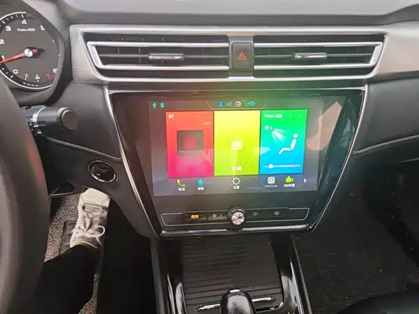 Roewe i5 2019