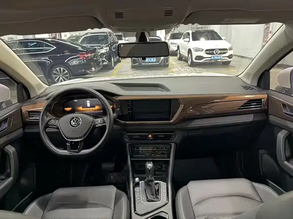 Volkswagen Tharu 2022