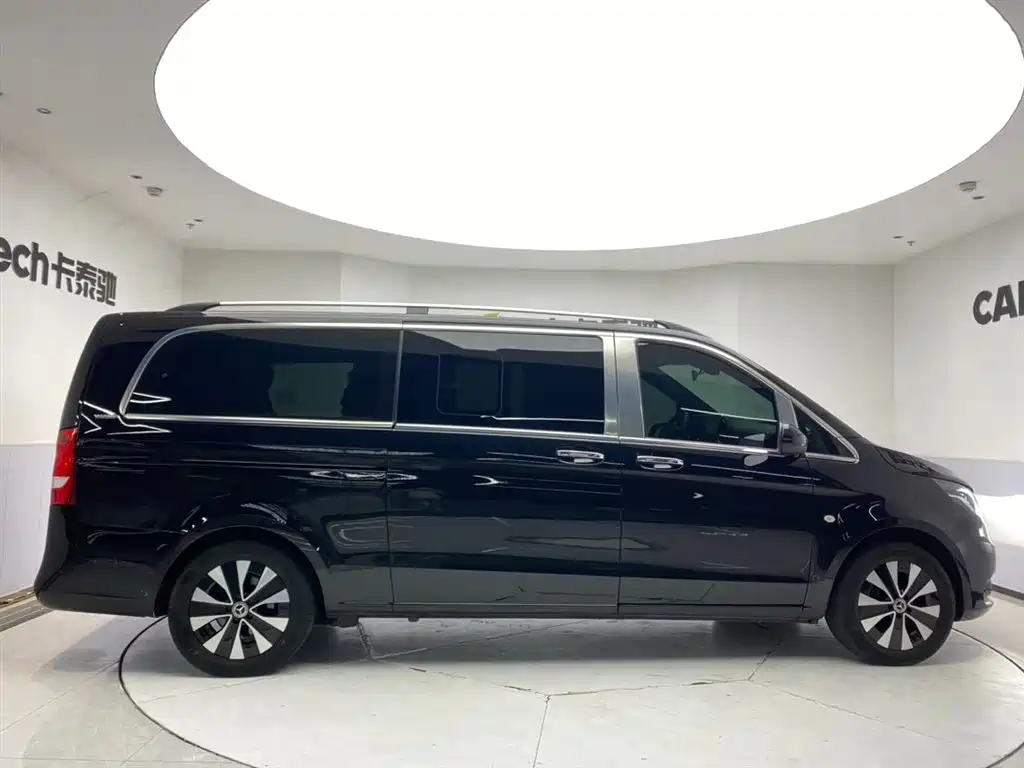 Mercedes-Benz Vito 2024
