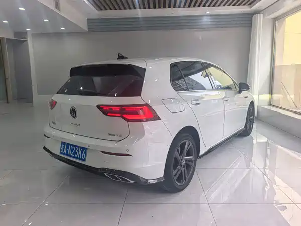Volkswagen Golf 2023