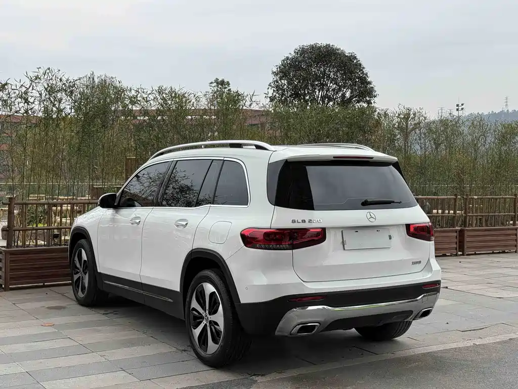 Mercedes-Benz GLB 2023 — фото 20