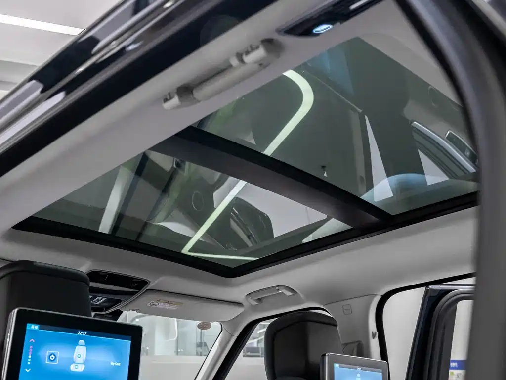 Land Rover Range Rover 2019 — фото 15