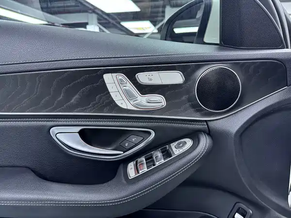 Mercedes-Benz C-Class 2020