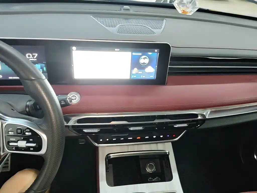 Jetour Jietu X70 PLUS 2023 — фото 13