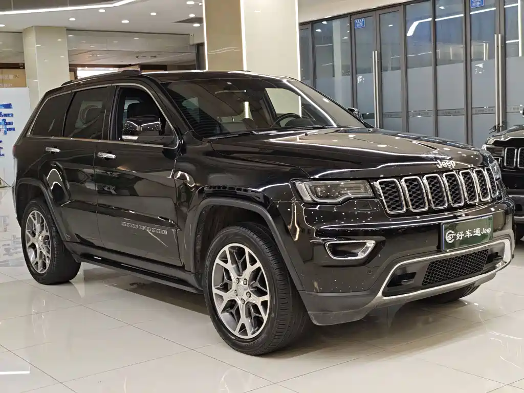 Jeep Grand Cherokee 2021 — фото 3