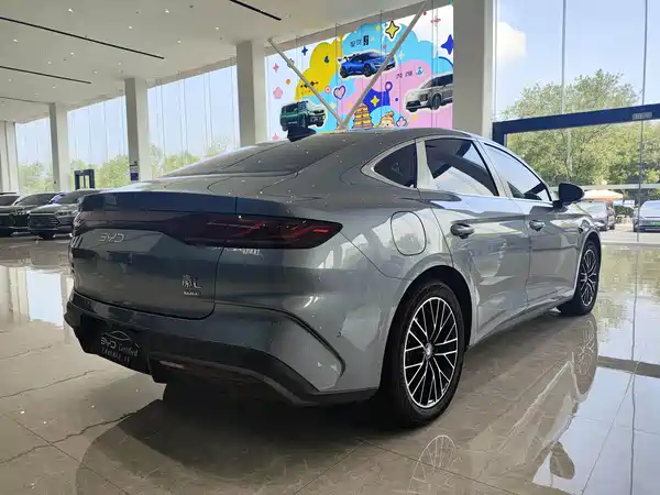 BYD Qin L 2025