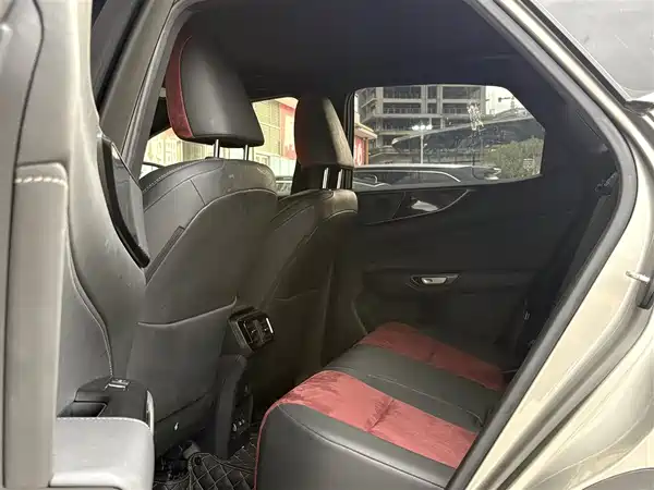 Lexus NX 2024
