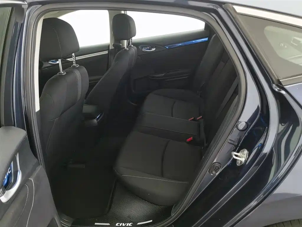 Honda Civic 2018 — фото 15