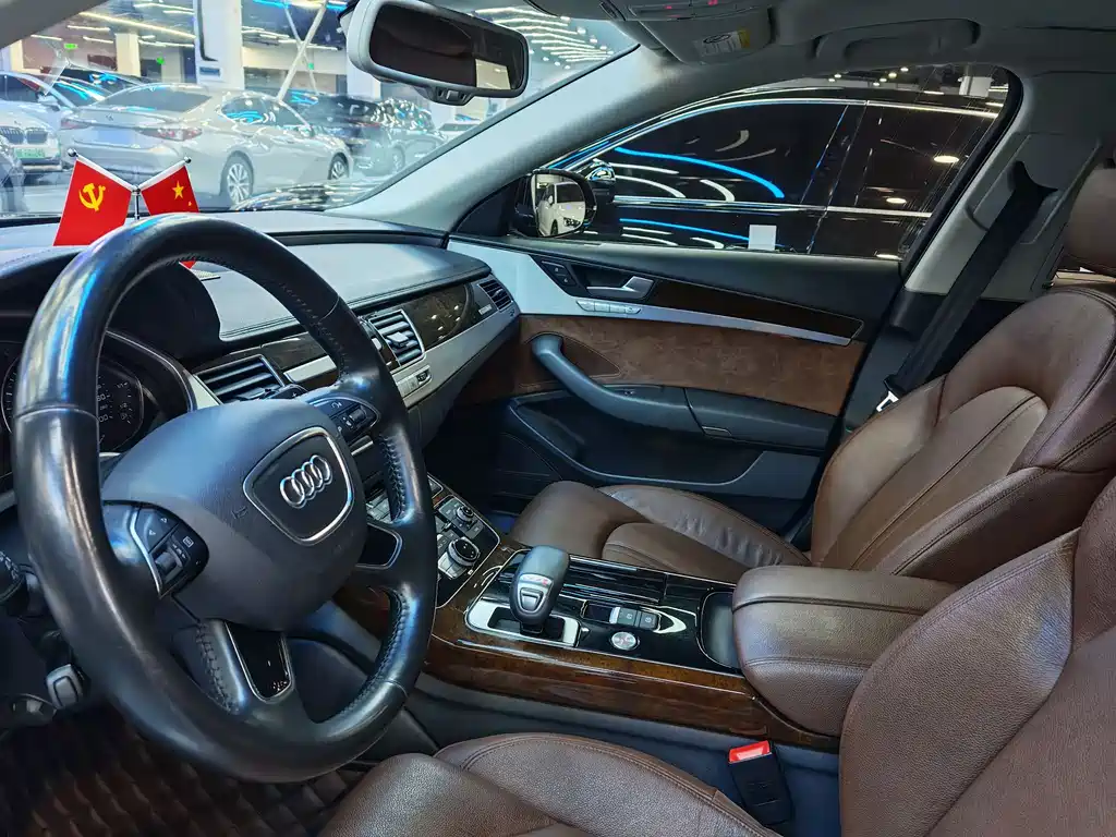 Audi A8 2017 — фото 5