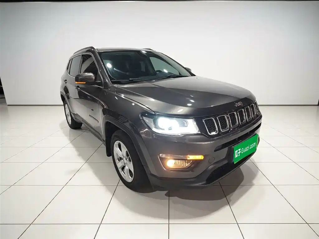 Jeep Compass 2017 — фото 4