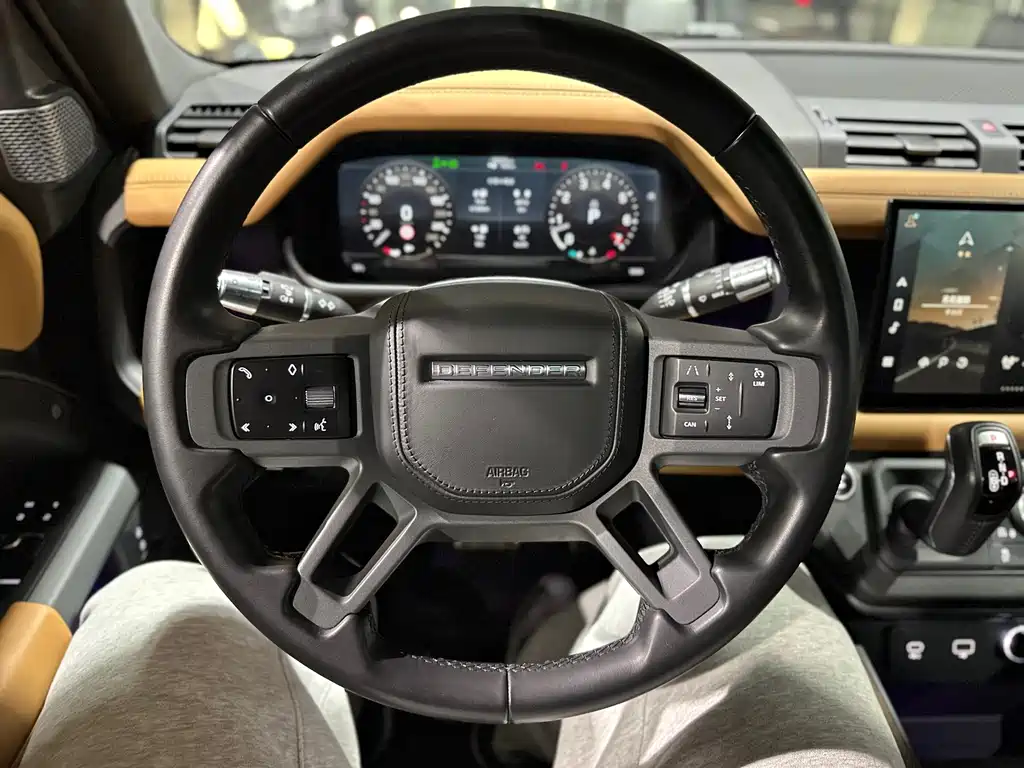 Land Rover Defender 2022 — фото 23
