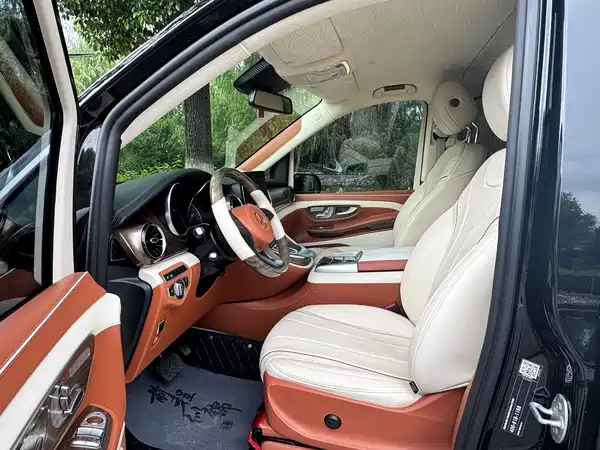 Mercedes-Benz V-Class 2022