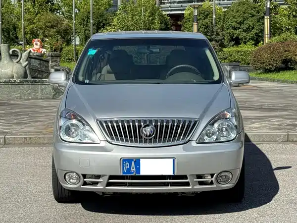 Buick GL8 2013