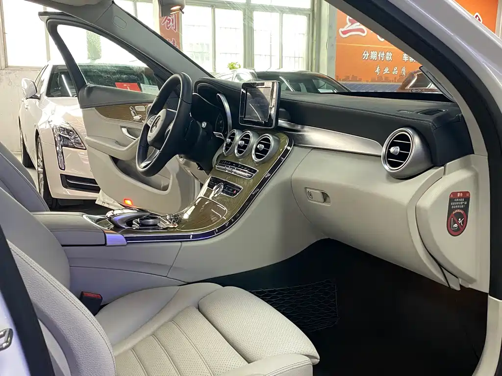 Mercedes-Benz C-Class 2016 — фото 12