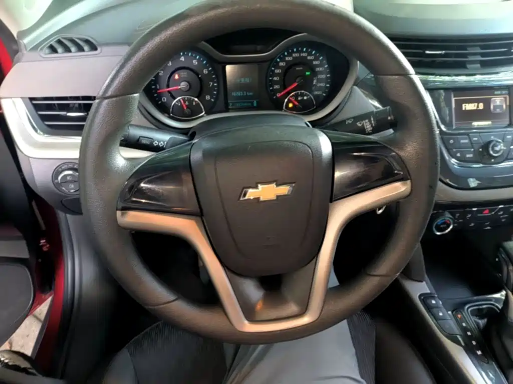 Chevrolet Malibu 2016 — фото 10