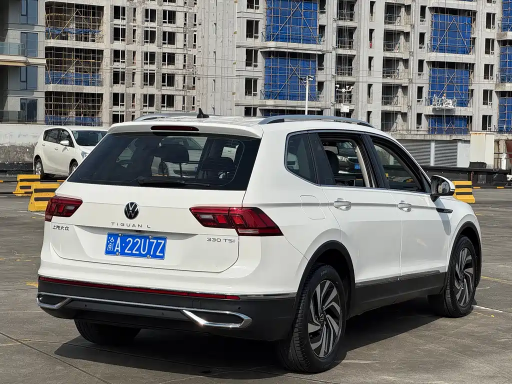 Volkswagen Tiguan L 2022