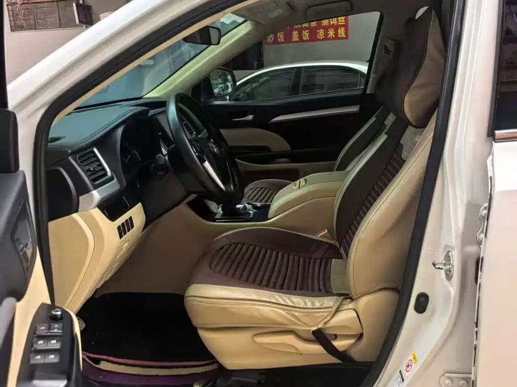 Toyota Highlander 2021