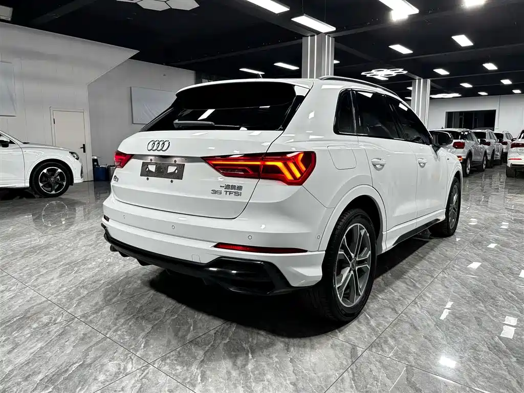 Audi Q3 2023