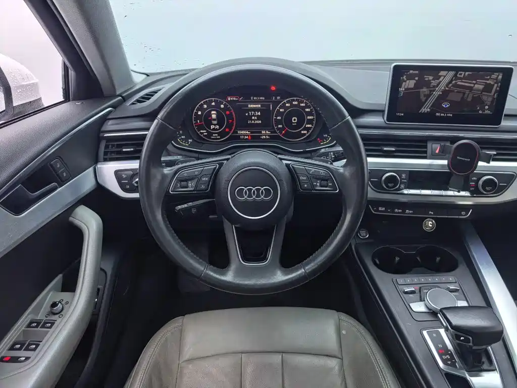 Audi A4L 2018 — фото 11