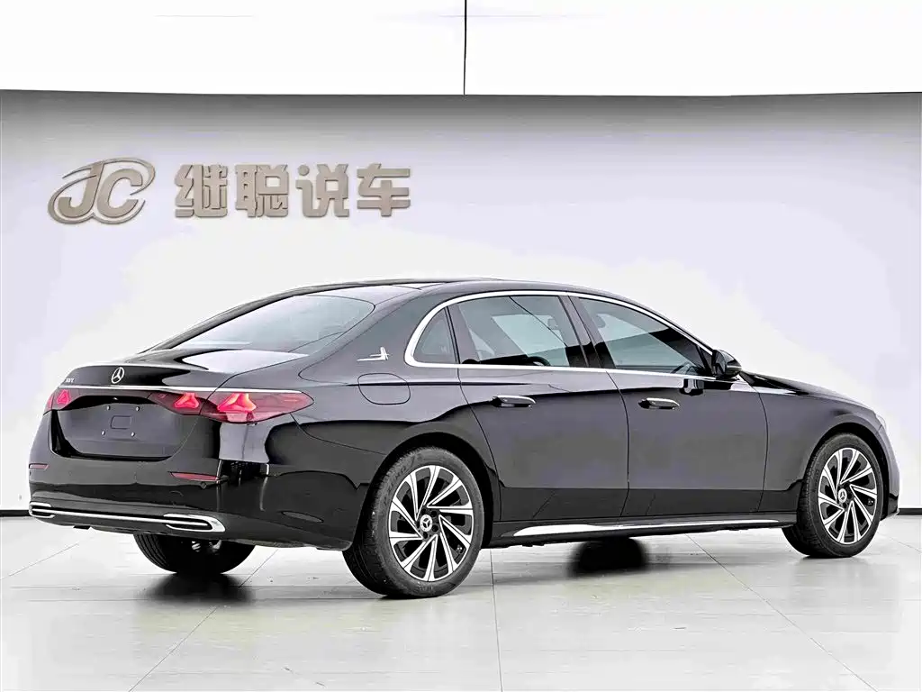 Mercedes-Benz E-Class 2025