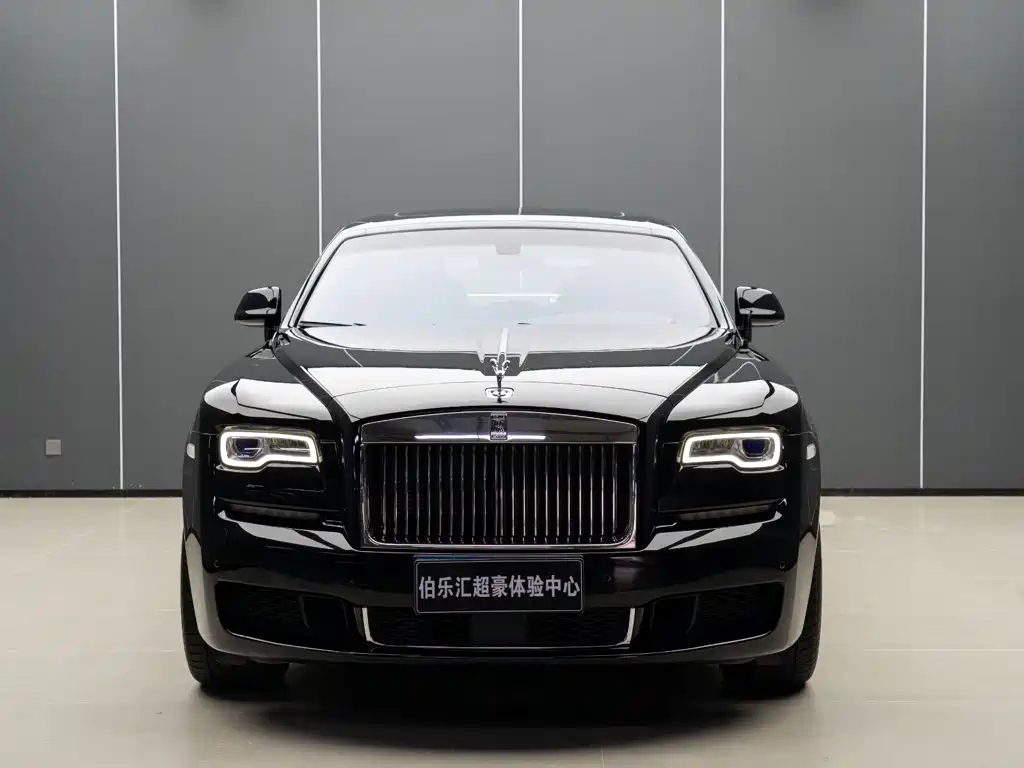 Rolls-Royce Ghost 2018 — фото 4