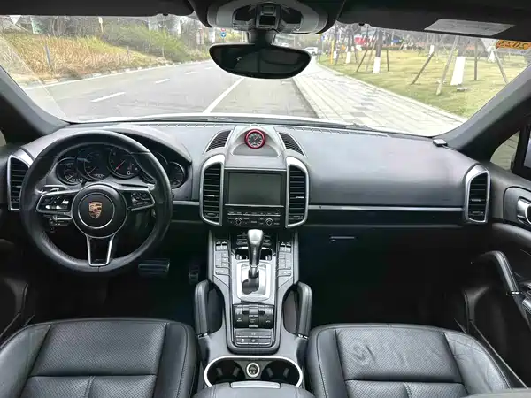 Porsche Cayenne 2015