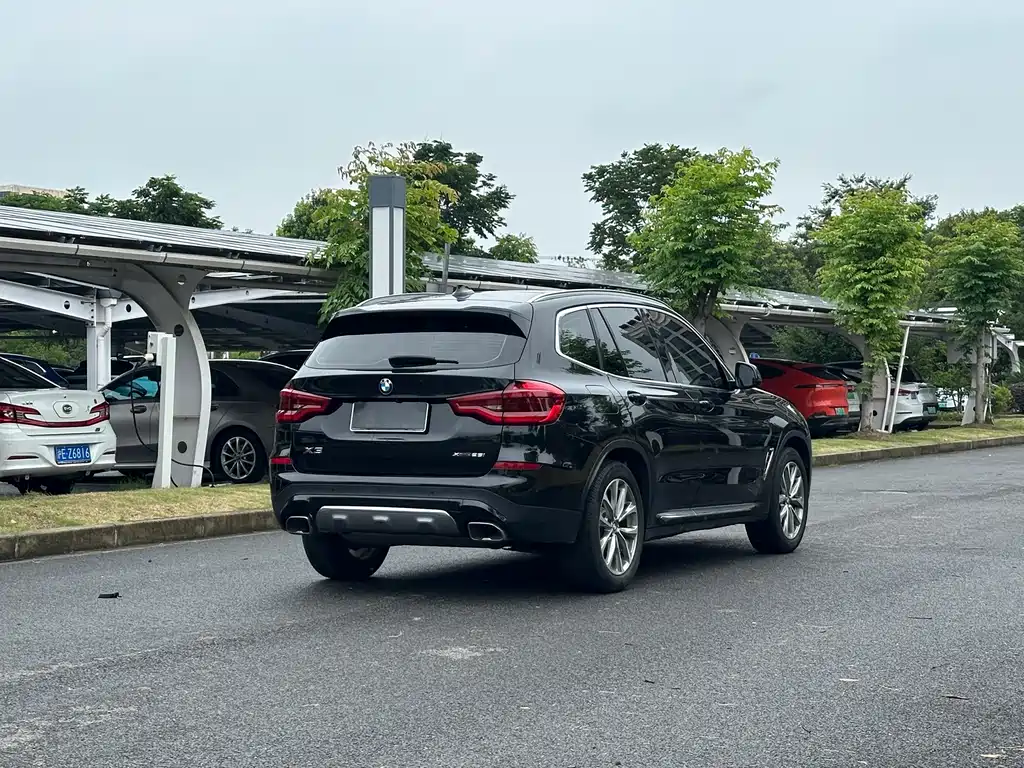 BMW X3 2021