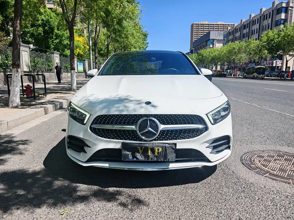 Mercedes-Benz A-Class 2021 — фото 2
