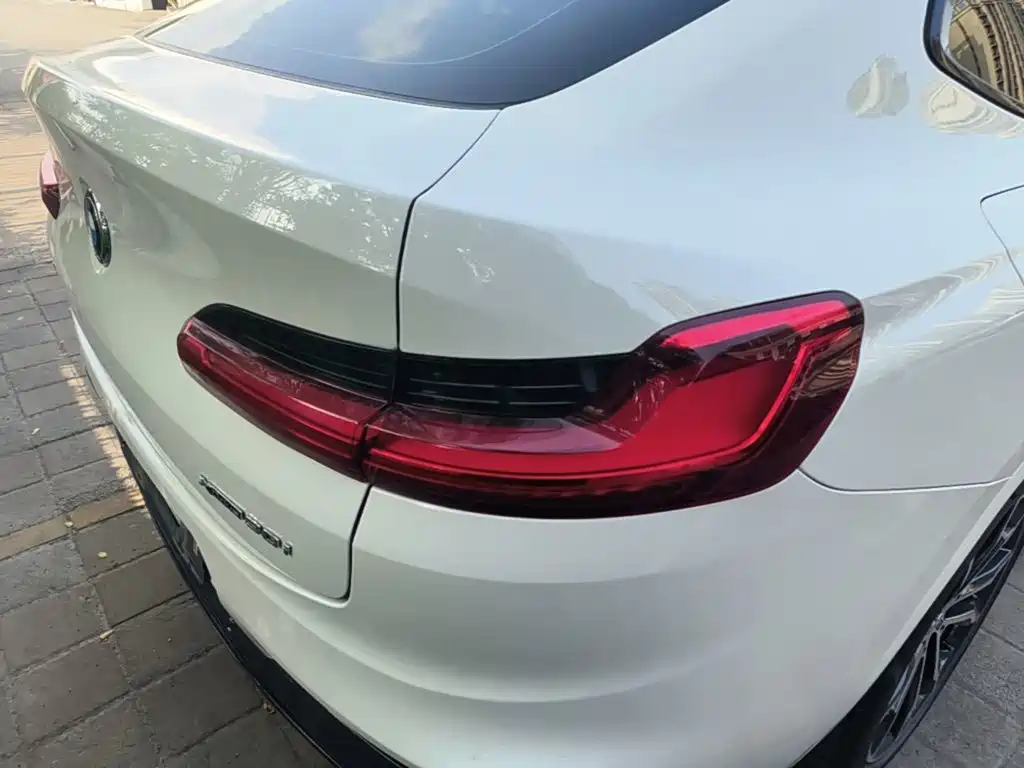 BMW X4 2021 — фото 8