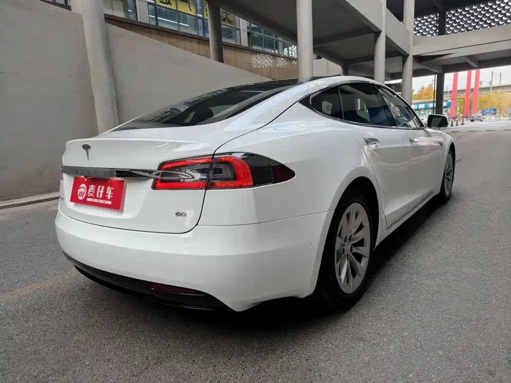 Tesla Model S 2016 — фото 6