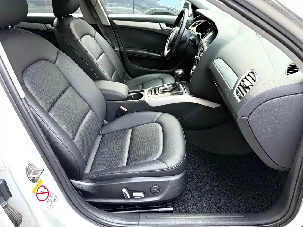 Audi A4L 2016