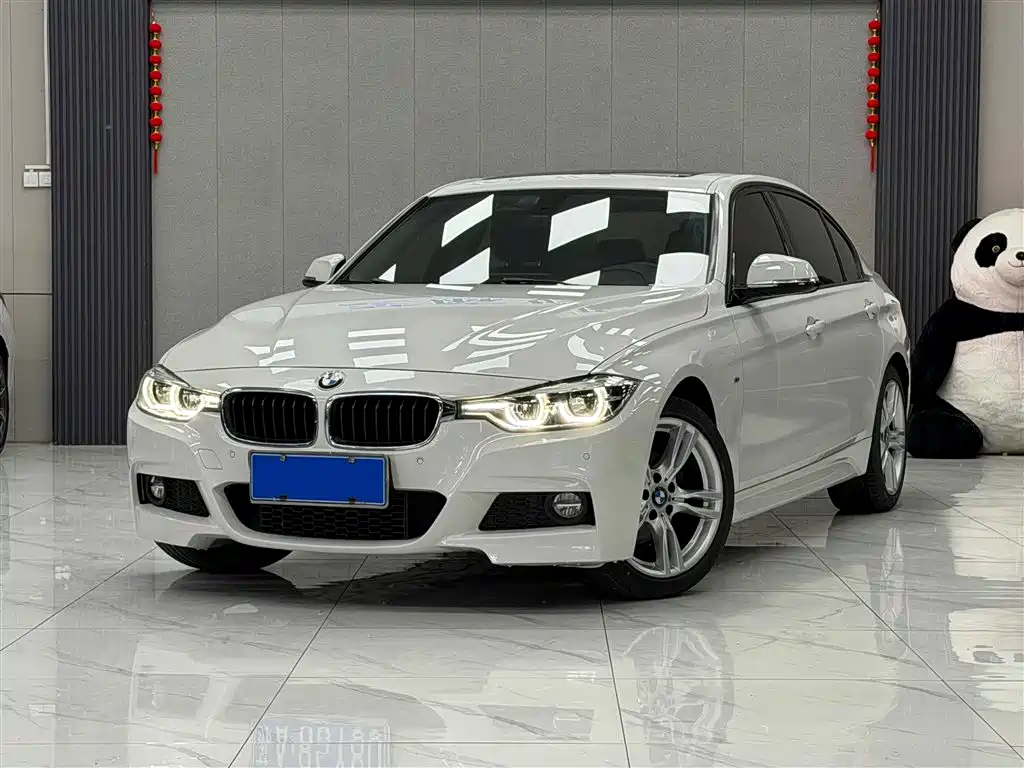 BMW 3 Series 2019 — фото 1
