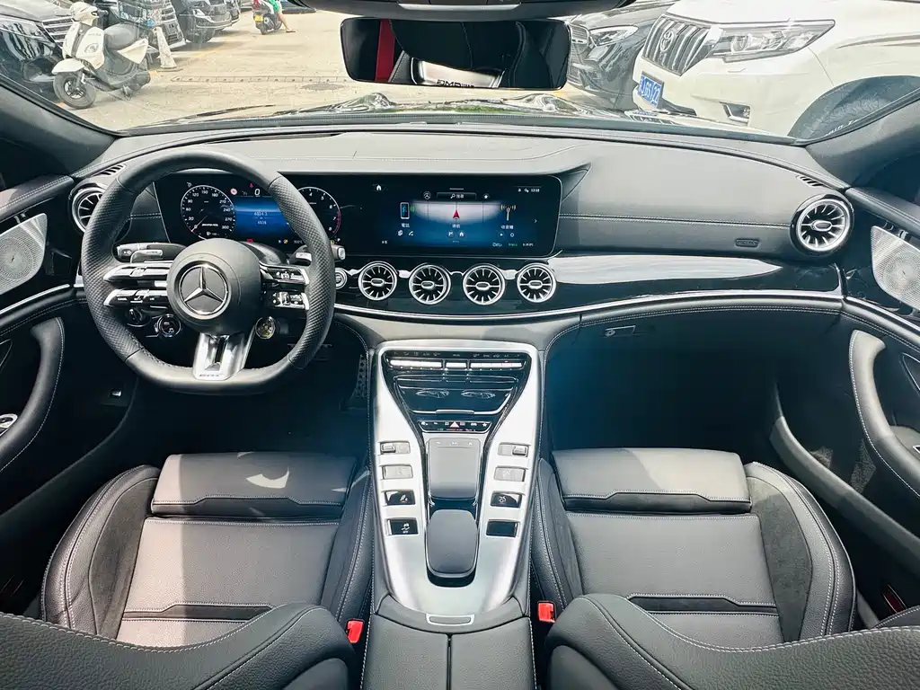Mercedes-Benz AMG GT 2025 — фото 25