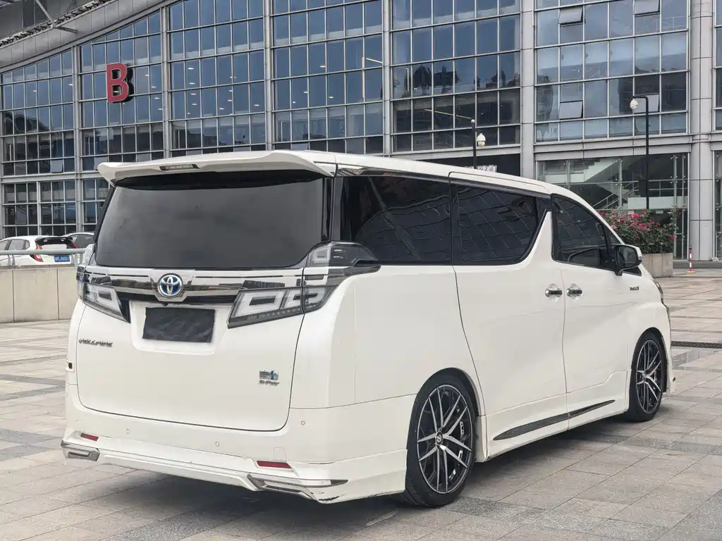 Toyota Vellfire 2020 — фото 7