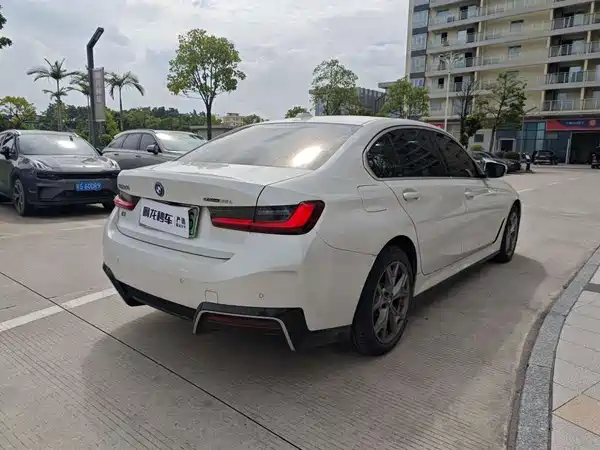 BMW i3 2024