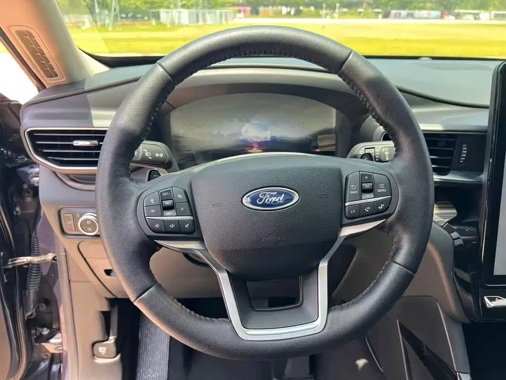 Ford Explorer 2020 — фото 16