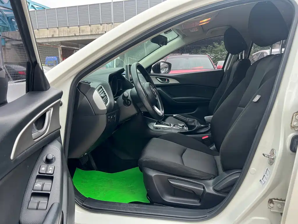 Mazda 3 Angkesela 2019