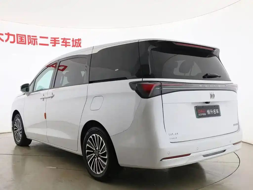Buick GL8 New Energy 2025 — фото 16