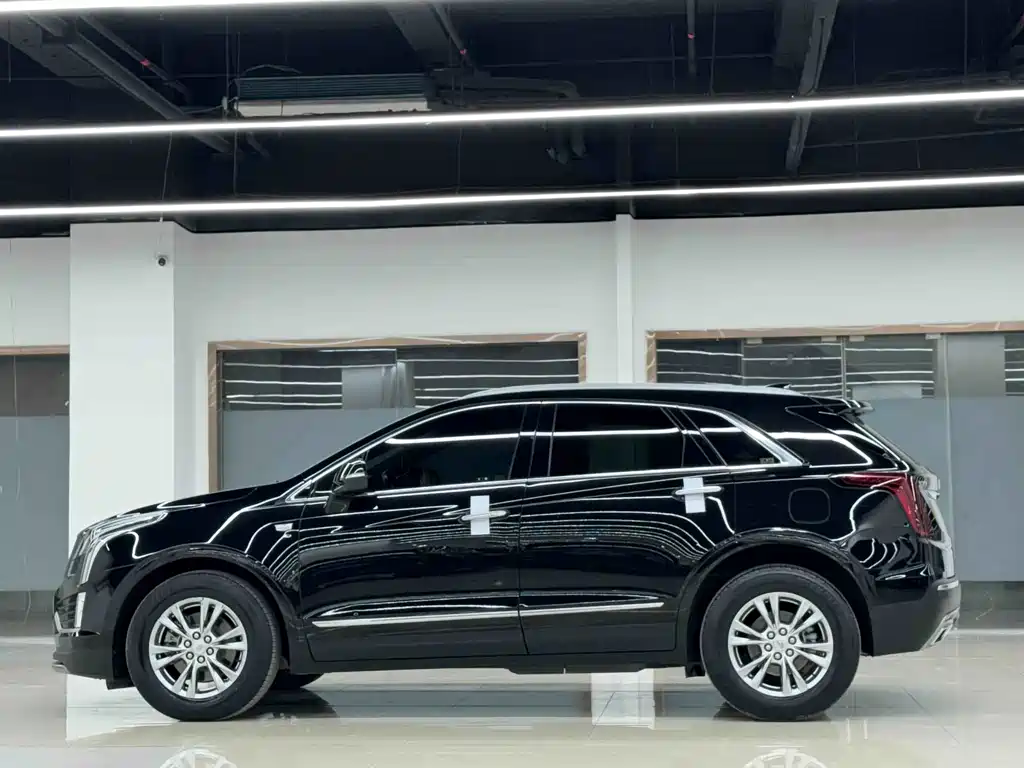 Cadillac XT5 2023 — фото 3