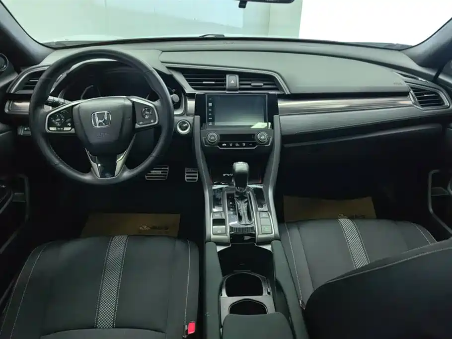 Honda Civic 2022 — фото 12